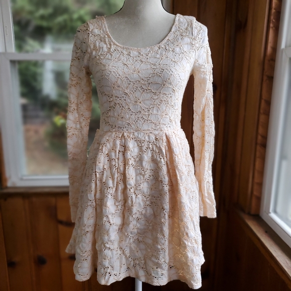 Free People Dresses & Skirts - Free people lace fit and flare dress